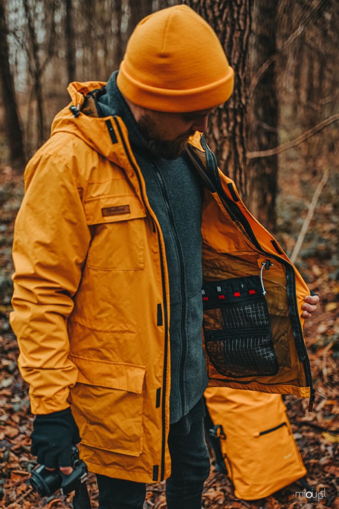 Haukland-Jacke-Erfahrung-Haukland-Jacke-Test-Haukland-5-in-1-Jacke-fuer-Fotografen-Benjamin-Jaworskyj-miloupd-Kamerarucksack